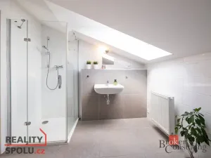 Prodej bytu 4+kk, Praha - Hrdlořezy, Českobrodská, 93 m2