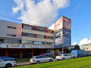 Pronájem bytu 1+kk, Praha - Vysočany, Poděbradská, 50 m2