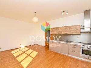 Pronájem bytu 1+kk, Beroun, Karly Machové, 36 m2