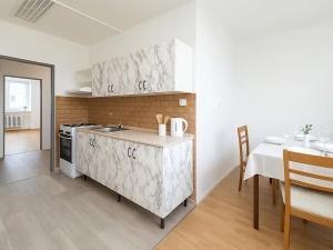 Prodej bytu 3+1, Hustopeče, Větrná, 74 m2
