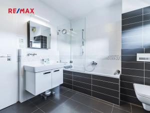 Prodej rodinného domu, Praha - Vinoř, Lipoltická, 202 m2