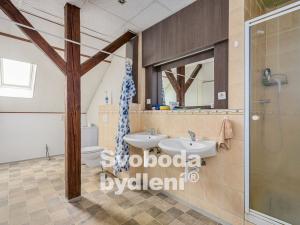 Prodej ubytování, Srbice, 879 m2