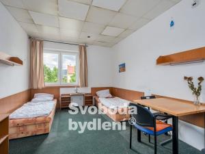 Prodej výrobních prostor, Srbice, 879 m2