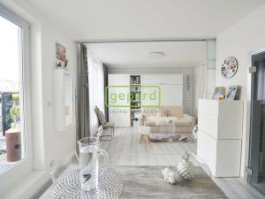 Pronájem bytu 1+kk, Praha - Vysočany, Pod Harfou, 38 m2