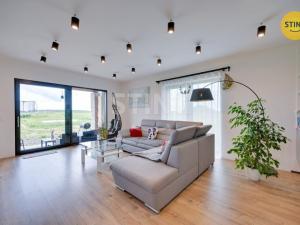 Prodej rodinného domu, Ochoz u Brna, Náves, 183 m2