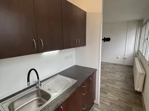 Pronájem bytu 1+kk, Hradec Králové, Severní, 28 m2
