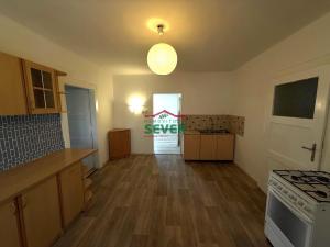 Prodej bytu 2+1, Žatec, Husova, 77 m2