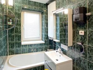 Prodej bytu 3+kk, Chomutov, Mostecká, 63 m2