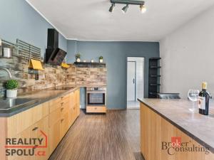 Prodej rodinného domu, Dolní Břežany, V Hranicích, 160 m2