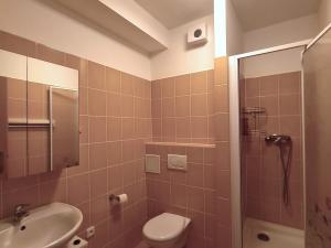 Pronájem bytu 2+kk, Jesenice, V Roháči I., 35 m2