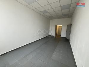 Pronájem kanceláře, Třinec - Lyžbice, nám. Svobody, 61 m2