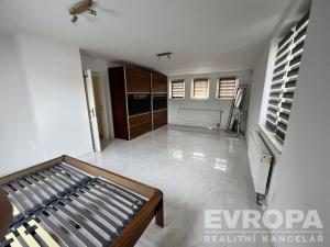 Prodej rodinného domu, Praha - Nebušice, Na Malé Šárce, 178 m2
