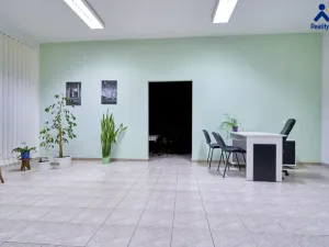 Pronájem obchodního prostoru, Vyškov, kpt. Otakara Jaroše, 73 m2