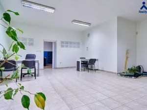 Pronájem obchodního prostoru, Vyškov, kpt. Otakara Jaroše, 73 m2