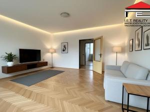 Prodej bytu 2+1, Adamov, Sadová, 57 m2