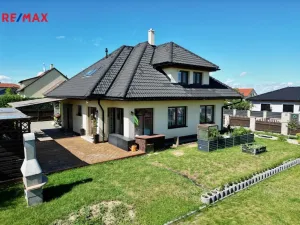 Prodej rodinného domu, Křenice, K Aleji, 166 m2