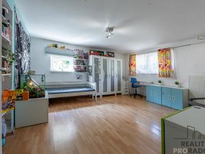 Prodej obchodního prostoru, Praha, Vačkářova, 216 m2