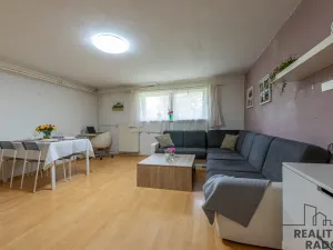 Prodej obchodního prostoru, Praha, Vačkářova, 216 m2