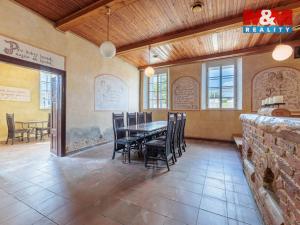 Prodej rodinného domu, Mlečice, 500 m2