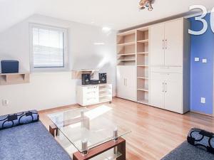 Prodej rodinného domu, Zašová, 220 m2