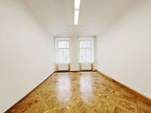Pronájem bytu 4+1, Praha - Nové Město, V jámě, 120 m2