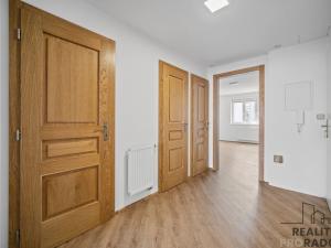 Pronájem bytu 2+kk, Pardubice, Pernerova, 60 m2