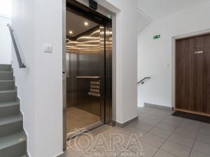 Pronájem bytu 2+kk, Praha - Modřany, Soukalova, 48 m2