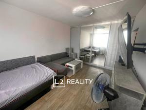 Prodej bytu 1+1, Praha - Modřany, Angelovova, 27 m2