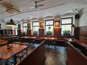 Pronájem restaurace, Praha - Nusle, Sekaninova, 254 m2