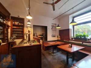 Pronájem restaurace, Praha - Nusle, Sekaninova, 254 m2