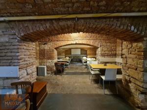 Pronájem restaurace, Praha - Nusle, Sekaninova, 254 m2