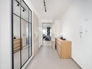 Prodej bytu 2+kk, Praha - Kamýk, Kramperova, 52 m2
