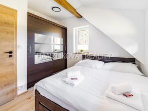 Prodej rodinného domu, Horní Planá - Pernek, 156 m2