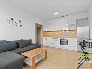 Pronájem bytu 2+kk, Uherské Hradiště, Štěpnická, 35 m2