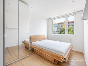 Pronájem bytu 3+kk, Praha - Modřany, Krouzova, 69 m2