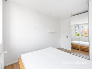 Pronájem bytu 3+kk, Praha - Modřany, Krouzova, 69 m2