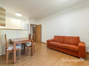 Pronájem bytu 2+kk, Praha - Hostivař, Fojtova, 52 m2