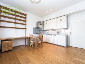 Pronájem bytu 2+kk, Praha - Žižkov, Biskupcova, 37 m2