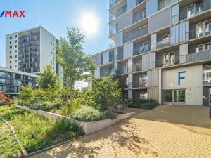 Prodej bytu 1+kk, Praha - Modřany, Mezi vodami, 31 m2