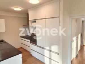 Pronájem rodinného domu, Zlín - Příluky, Nebeská, 170 m2