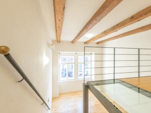 Pronájem bytu 1+1, Praha, Viktora Huga, 46 m2