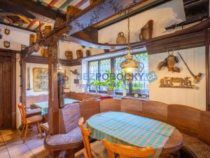 Prodej ubytování, Sněžné - Milovy, 644 m2