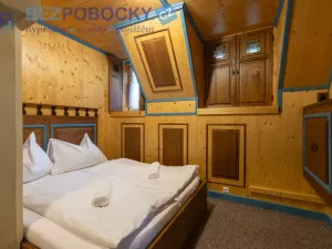 Prodej ubytování, Sněžné - Milovy, 644 m2