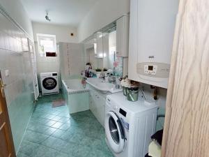 Prodej obchodního prostoru, Svitavy, náměstí Míru, 2074 m2