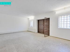 Pronájem obchodního prostoru, Olomouc - Holice, Náves Svobody, 112 m2