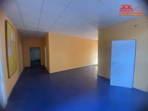 Pronájem výrobních prostor, Česká Skalice, Křenkova, 4200 m2