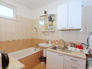 Pronájem kanceláře, Praha - Smíchov, U Plátenice, 100 m2