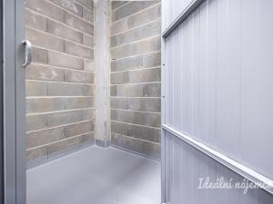 Pronájem bytu 1+kk, Praha - Kbely, Sedlářova, 34 m2