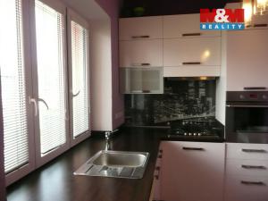 Pronájem bytu 2+1, Krnov - Pod Cvilínem, Svatováclavská, 57 m2