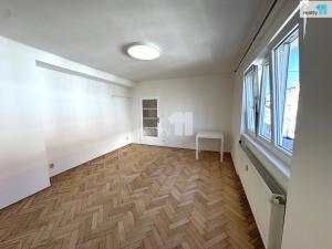 Pronájem bytu 1+1, Praha - Vinohrady, V Horní Stromce, 69 m2